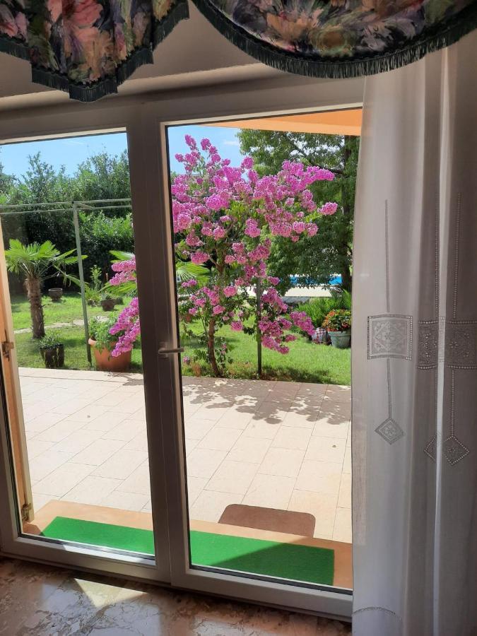 Villa Di Te Nema Pula Eksteriør billede